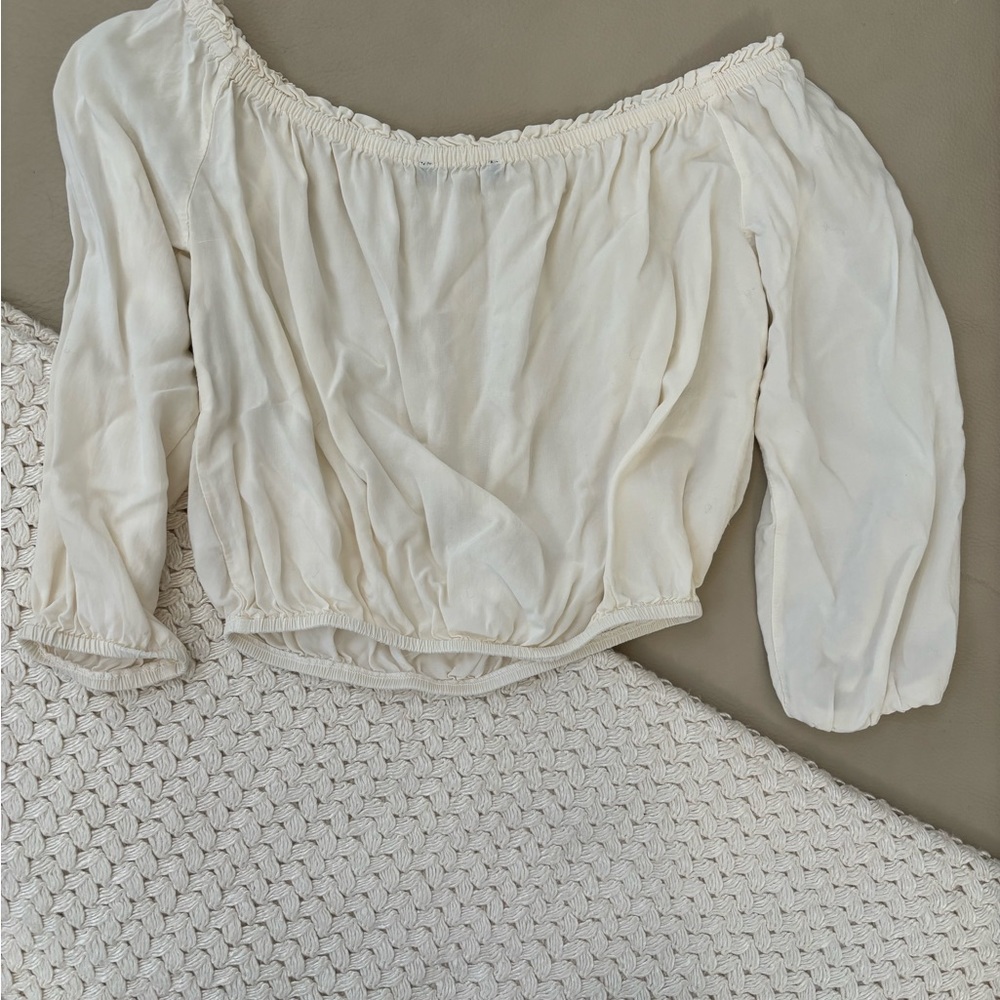 BRANDY MELVILLE TOP
